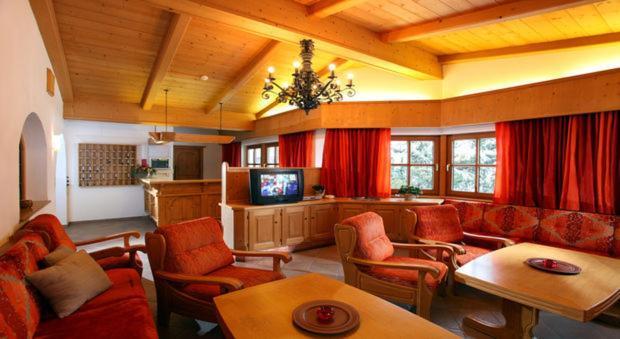Hotel Taxacher Kirchberg in Tirol Zewnętrze zdjęcie